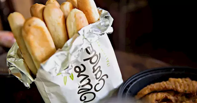 Olive Garden owner's earnings top estimates, but revenue falls short