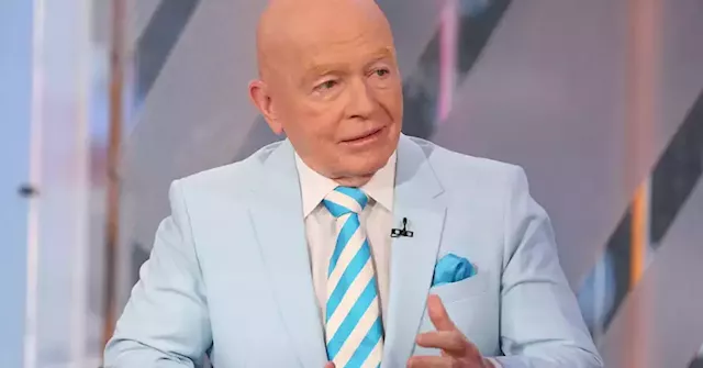 Mark Mobius says it's time to buy stocks in emerging markets