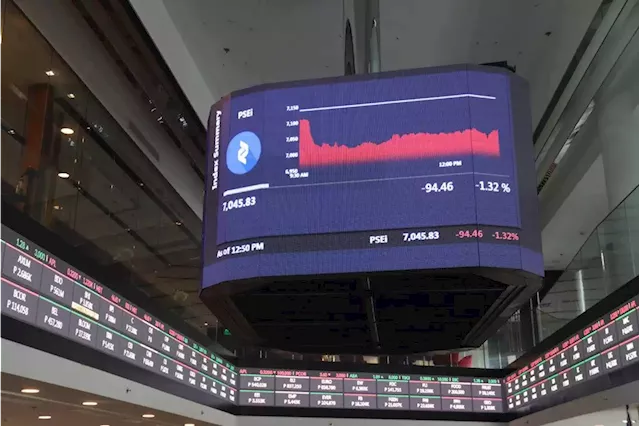 Stocks fall as COVID cases rise