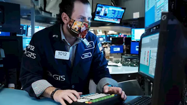 Stock futures are flat ahead of major bank earnings