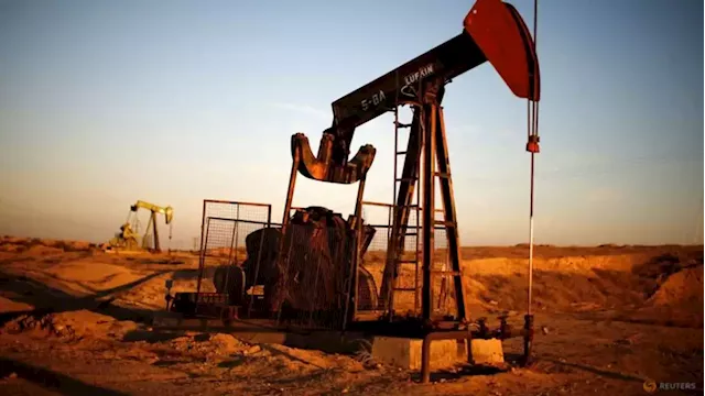 Analysis-Physical crude oil market steams ahead after Omicron blip