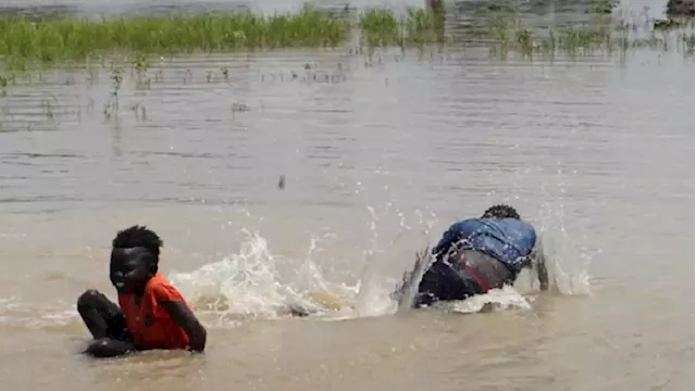 Learners in parts of North West unable to report to school after floods - SABC News - Breaking news, special reports, world, business, sport coverage of all South African current events. Africa's news leader.