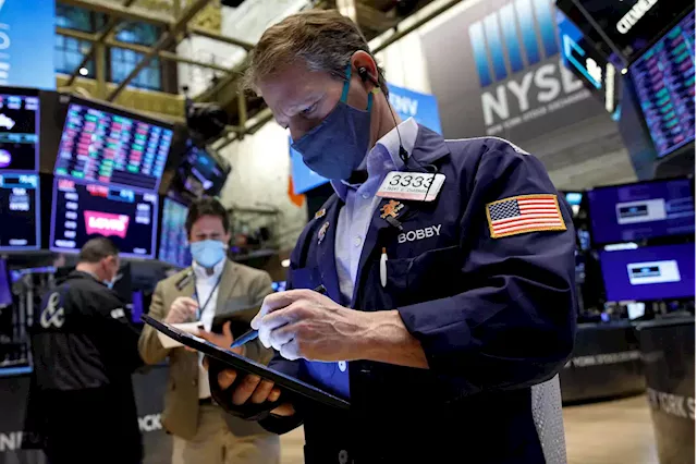 Stock Futures Rise Slightly After Sell-Off on Wall Street, More Bank Earnings Ahead