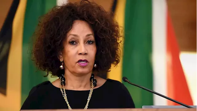 Sisulu disowns statement from the Presidency of retracting her comments about the Judiciary - SABC News - Breaking news, special reports, world, business, sport coverage of all South African current events. Africa's news leader.