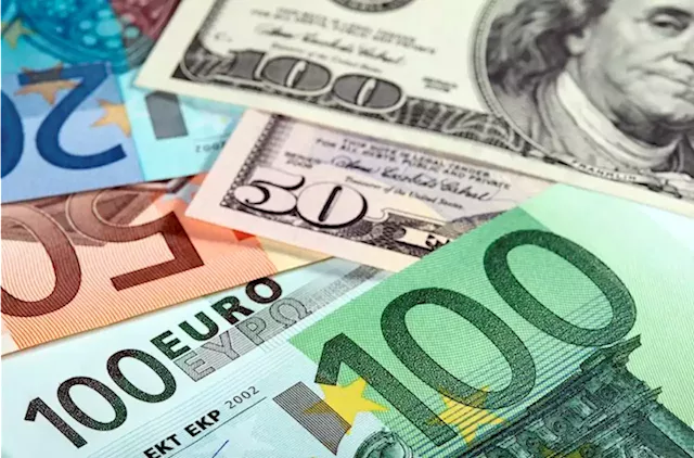 Forex Today: Dollar rallies, global stocks plunge, focus shifts to US GDP data