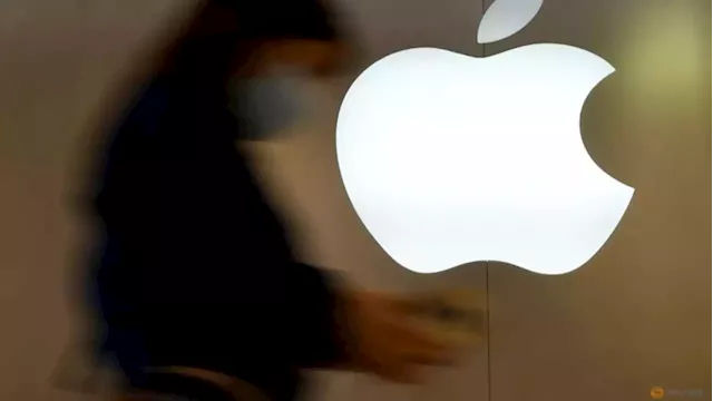 Apple becomes first US company to hit US$3 trillion market value