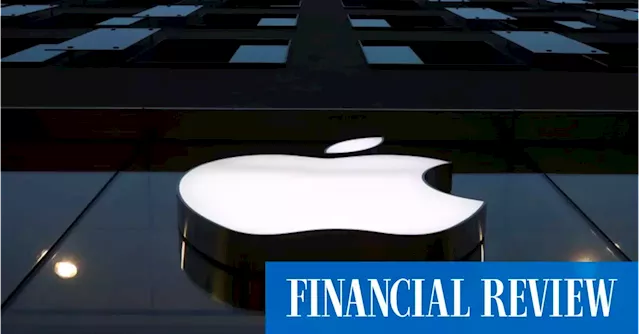 Apple’s market cap briefly tops $US3 trn after relentless rally