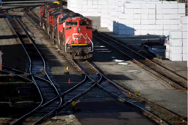 Opinion | The Faceoff: Both CN Rail and CSX report strong fiscal 2021 results, as CN Rail names a new CEO. Will the Canadian company come out on top?