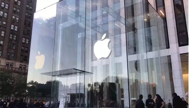 Apple becomes world’s 1st $3 trillion company