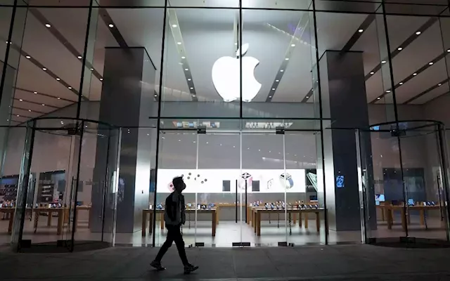 Apple becomes first company to hit $3 trillion market value | Fin24