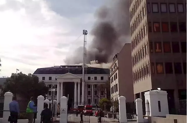 GALLERY: Fire that gutted Parliament - SABC News - Breaking news, special reports, world, business, sport coverage of all South African current events. Africa's news leader.