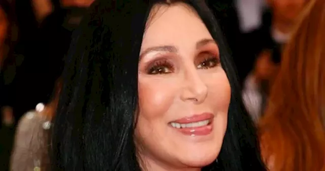 Cher thinks women in the music industry need to 'push the envelope'