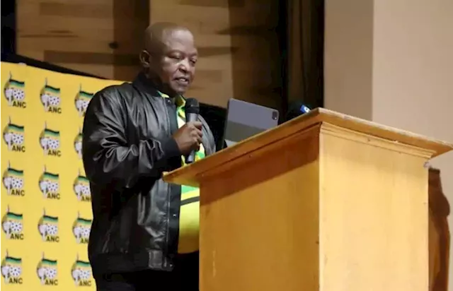 Mabuza commits to dealing with challenges facing traditional leaders in Limpopo - SABC News - Breaking news, special reports, world, business, sport coverage of all South African current events. Africa's news leader.