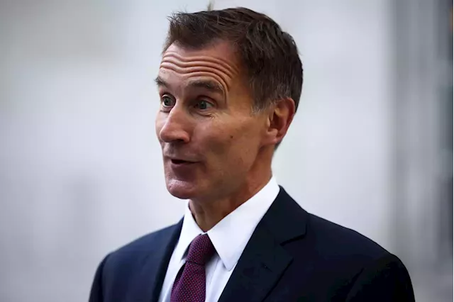 U.K. finance minister Jeremy Hunt vows to win back financial market trust