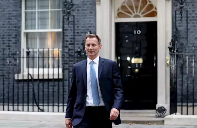 British chancellor Jeremy Hunt to make emergency statement to stabilise the market