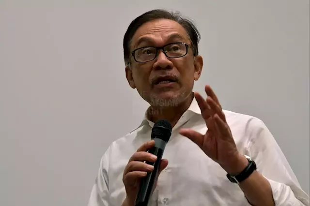 Mind your own business, Anwar tells Azmin | The Malaysian Insight