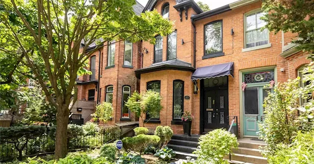 This $1.8 million Toronto home has been on and off the market for years and just won't sell