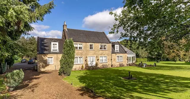 Inside the 'wonderful' home just outside of Glasgow on the market for £650,000