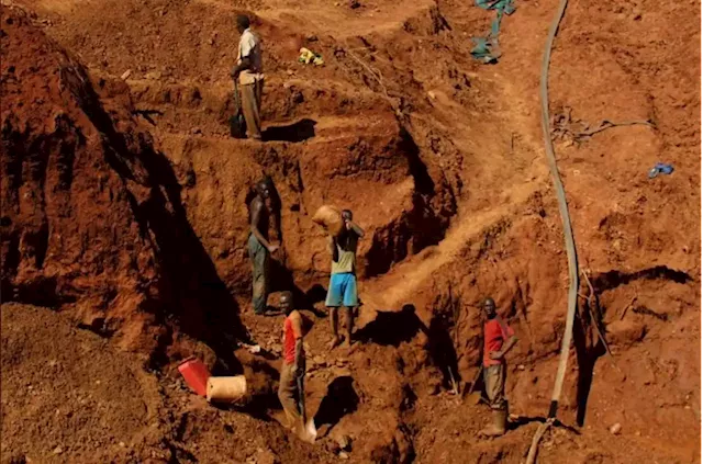 Mohlabaneng community in Limpopo accuse illegal miners of desecrating graves - SABC News - Breaking news, special reports, world, business, sport coverage of all South African current events. Africa's news leader.