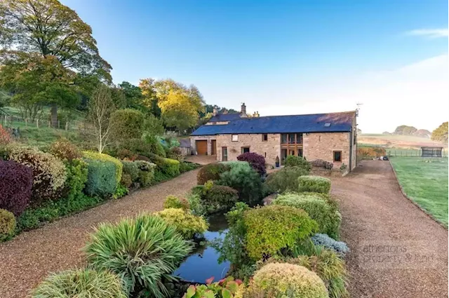 Nature-lover’s dream: secluded countryside barn conversion with spacious interior hits the market