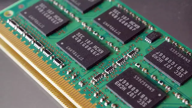 Samsung bucks industry trend, maintains memory investments