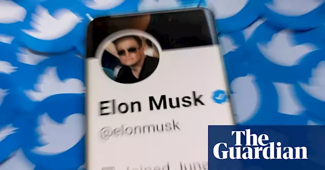 Elon Musk reportedly fires top Twitter executives as he takes over company