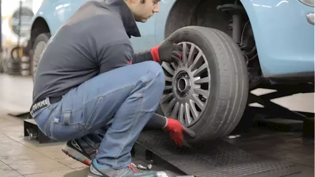 Should I retorque my wheels when changing my tires? What those in the industry recommend