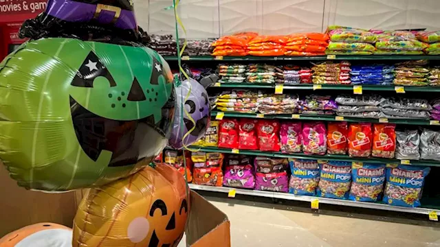 Halloween candy prices soar by the most since at least 1999 | CNN Business