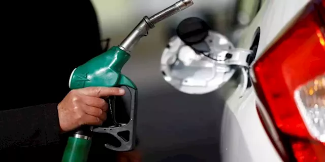 SA fuel price expected to decrease in the next few months: Expert - SABC News - Breaking news, special reports, world, business, sport coverage of all South African current events. Africa's news leader.