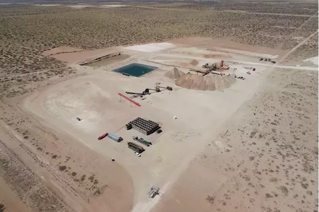 West Texas fracking causes such demand for sand that mining industry has gone mobile to produce it