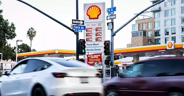 San Diego gas prices drop slightly as Newsom calls for special session to tax oil companies