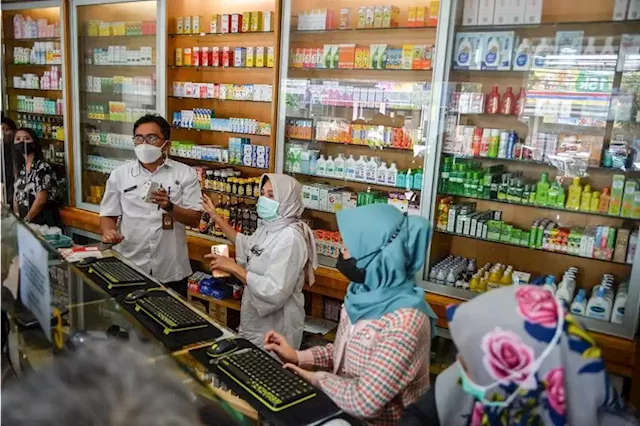 Drugs linked to kidney injuries among kids show Indonesia’s pharmaceutical industry in poor light