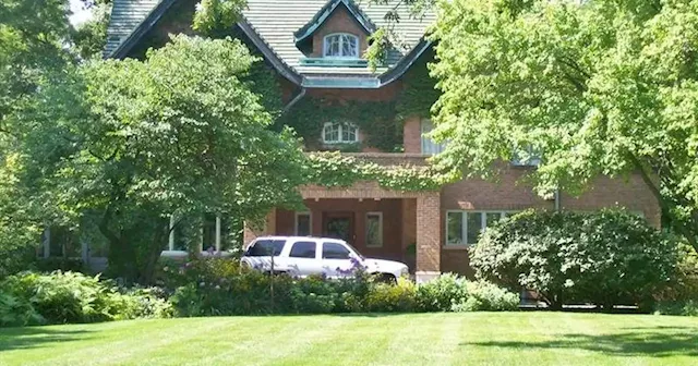 Glen Ellyn mansion where noted psychotherapist Carl Rogers grew up is on the market for $1.2M