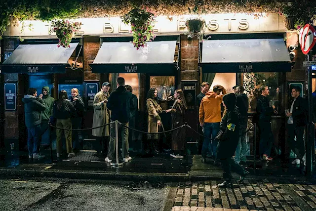 Pubs and restaurants slash days open to save on energy costs and stay in business