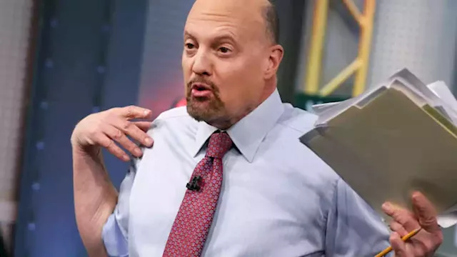 Charts suggest the market could rally through mid-December, Jim Cramer says