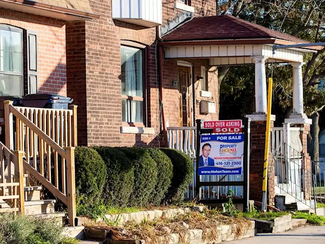 High interest rates bring winter gloom to Canada's housing market