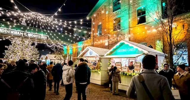 Here's what the Toronto Christmas market in the Distillery District looks like