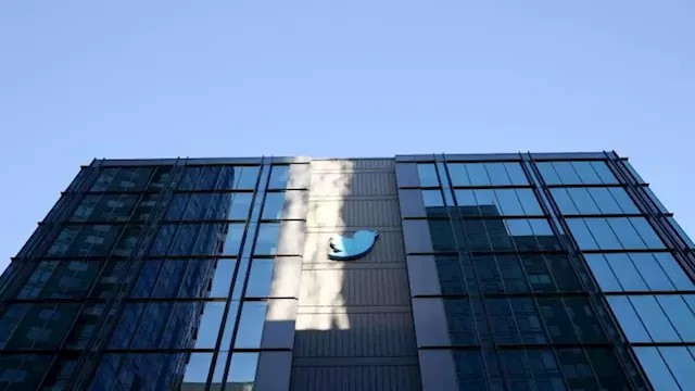 Inside Twitter as 'mass exodus' of staffers throws platform's future into uncertainty | CNN Business