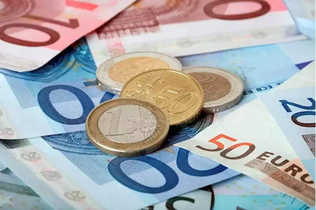 EURUSD aims to shift its business below 1.0300 amid a risk-off market mood