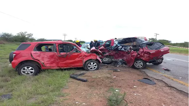 Eight people killed in car crashes on South African roads this Sunday - SABC News - Breaking news, special reports, world, business, sport coverage of all South African current events. Africa's news leader.