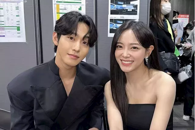 “A Business Proposal” Stars Kim Sejeong And Ahn Hyo Seop Reunite At Melon Music Awards 2022