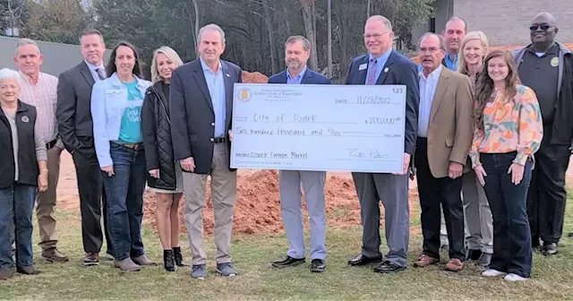 Dale County Farmers Market receives $200,000 from state