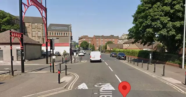 Glasgow street blocked off after man seriously assaulted by Barra's Market