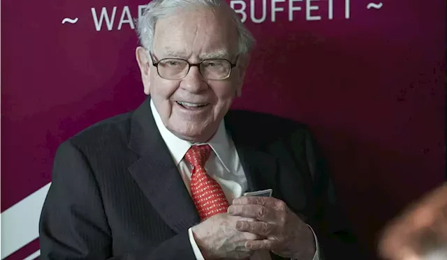 Warren Buffett’s firm reports $2.7B loss on investment drop