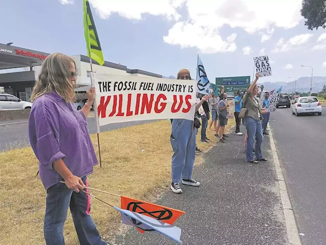 ‘Fossil fuel industry killing us’: Residents show their disapproval of proposed drilling off West Coast | News24