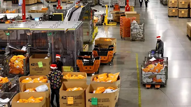 Attention procrastinators: Drop-dead holiday shipping deadlines are coming soon | CNN Business