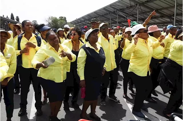 Game, Builders to be hit by strikes, as talks at Makro fail | Business