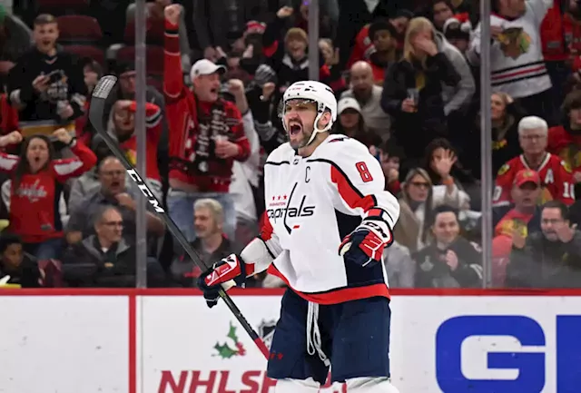 Alex Ovechkin joins elite company with 800th career goal in win over Chicago