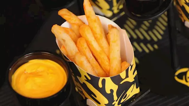 Taco Bell may add fries to its menu permanently to compete with McDonald's | CNN Business