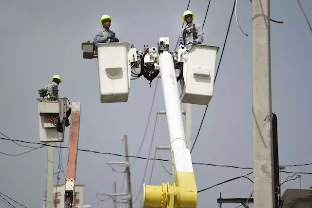 Efforts to restructure Puerto Rico power company debt wobble